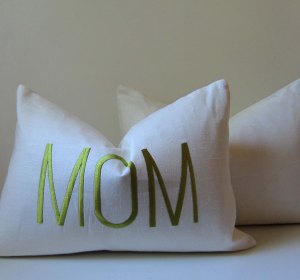 Mom in Chartreuse Studio Tullia 1