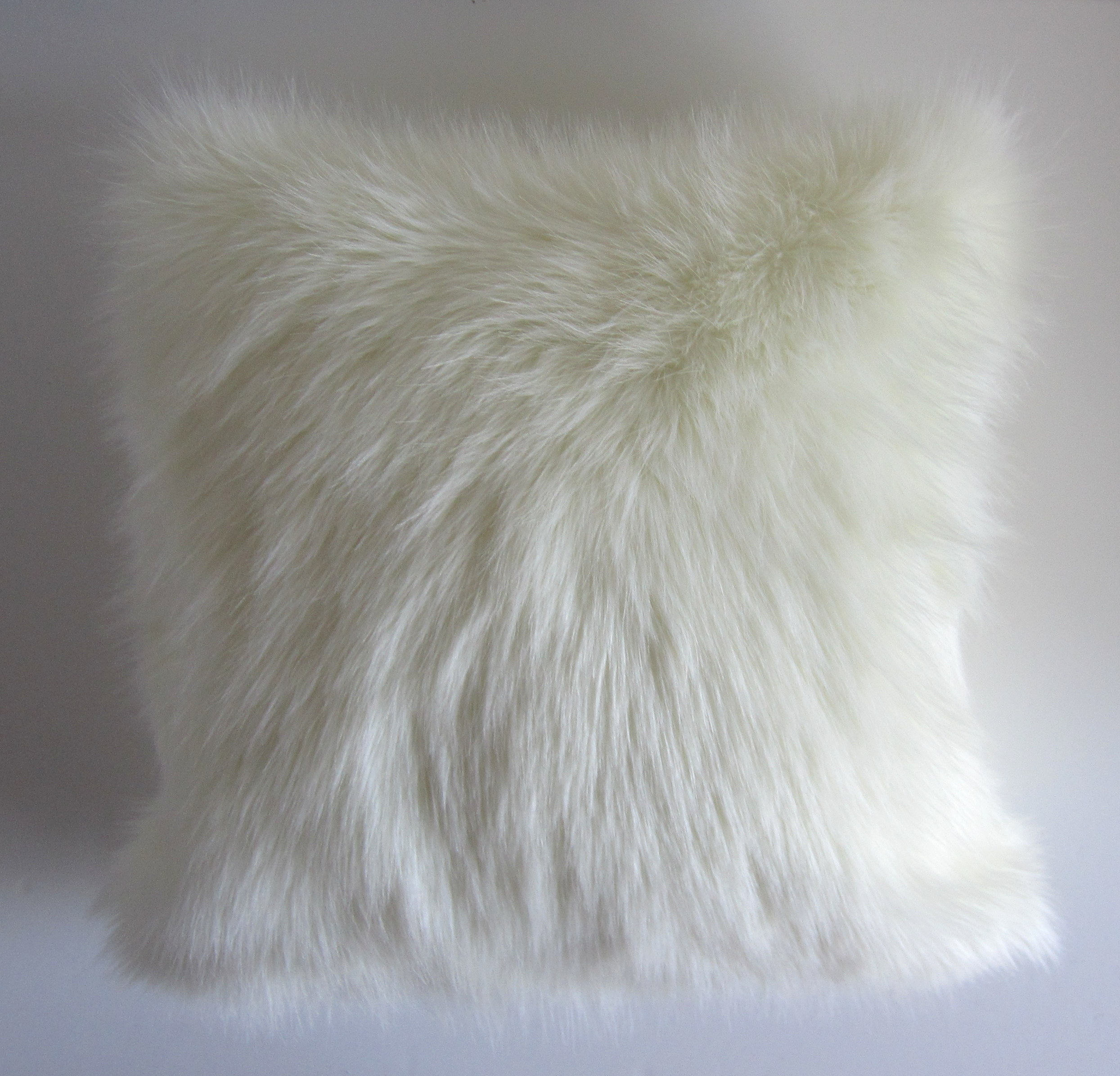 furry pillow studio tullia 10.JPG