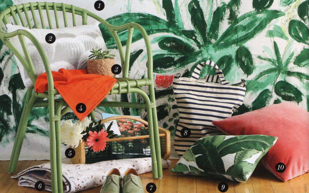 A LOOK AT OUTDOOR SPACES & A FLASH SALE