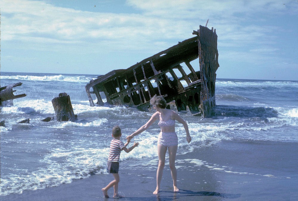 peter iredale ship wreck 