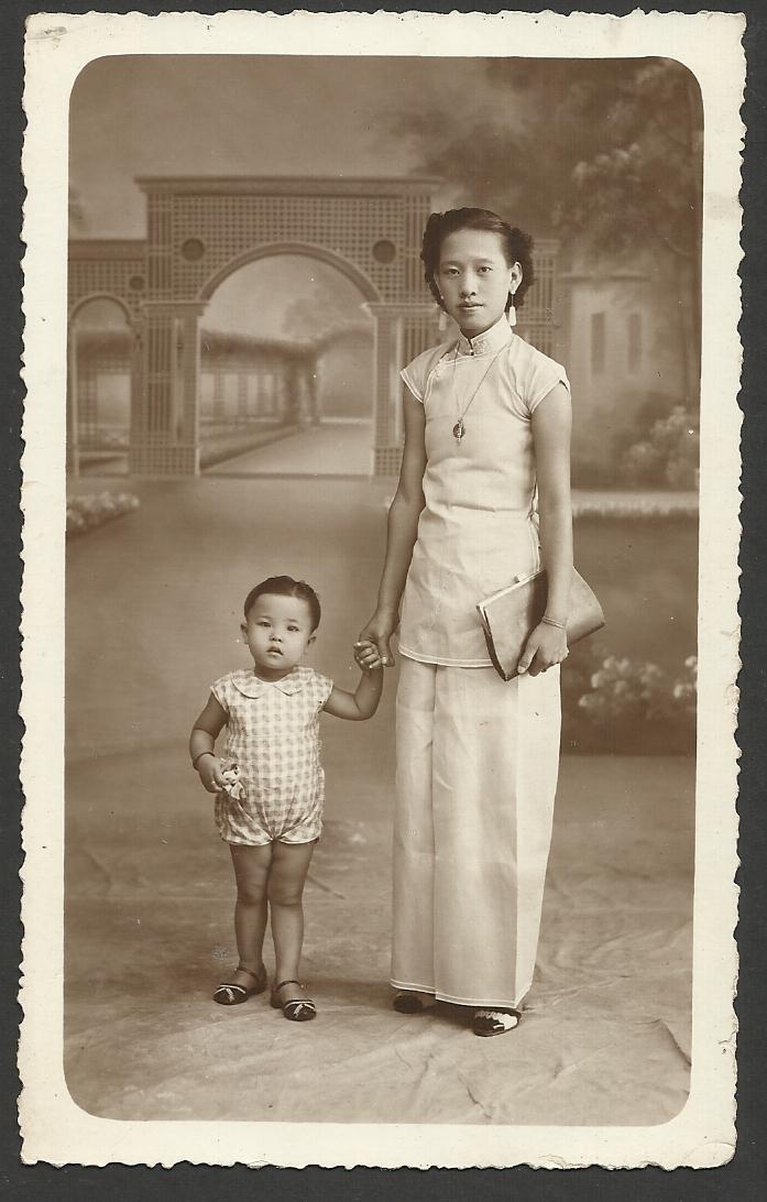 chinese mother and child
